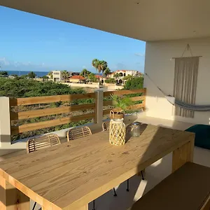 Isla Penthouse & Garden Bonaire Apartment